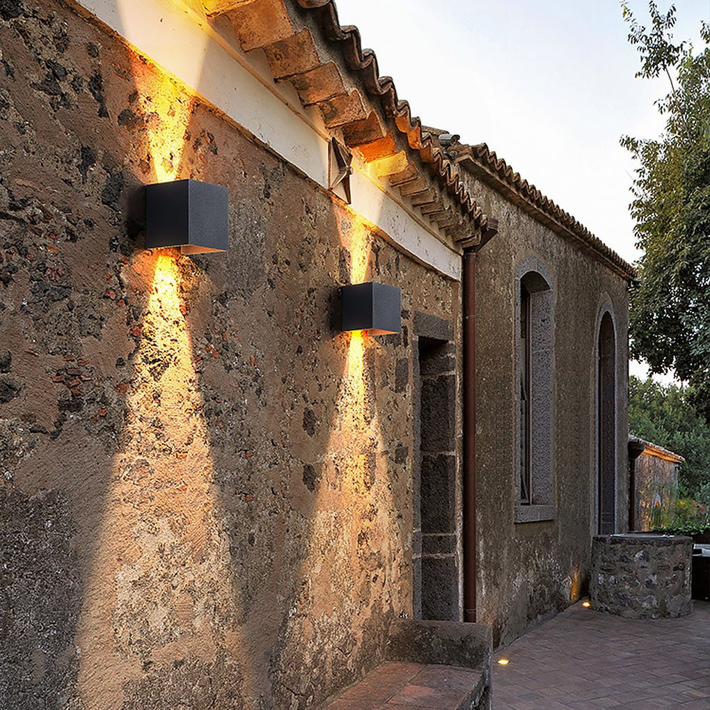 Up and Down Adjustable Beam LED Waterproof Outdoor Wall Light