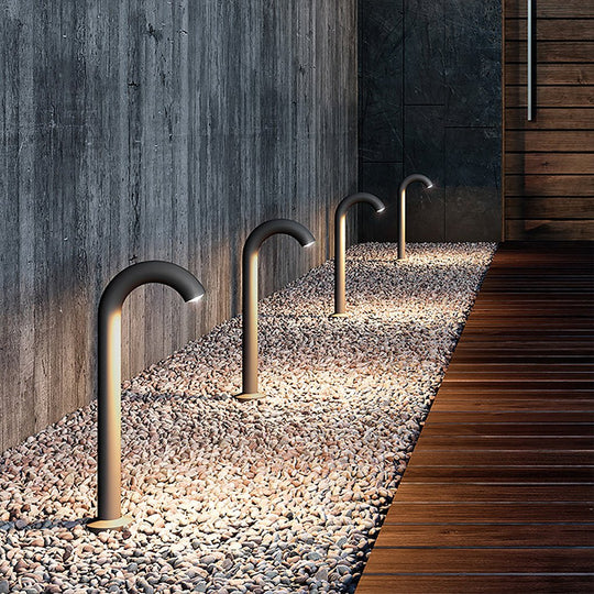 Curved Arch Aluminum LED Outdoor Path and Garden Light