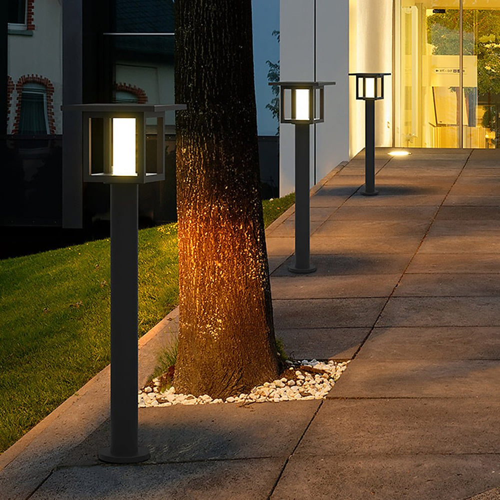 Wide Top Dual-Powered LED Outdoor Post Lights