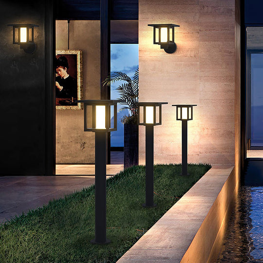 Wide Top Dual-Powered LED Outdoor Post Lights