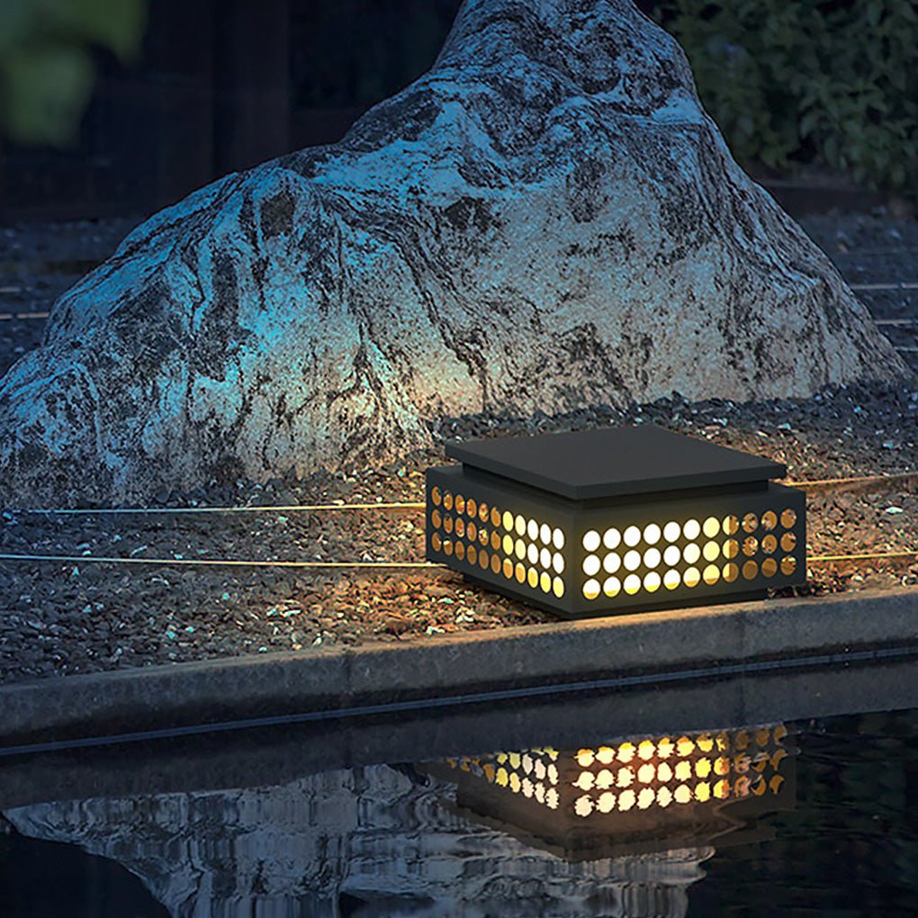 Elegant Solar LED Garden Lamp Vintage Hollowed Pattern Weatherproof Metal Design