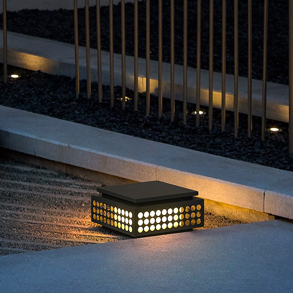 Elegant Solar LED Garden Lamp Vintage Hollowed Pattern Weatherproof Metal Design
